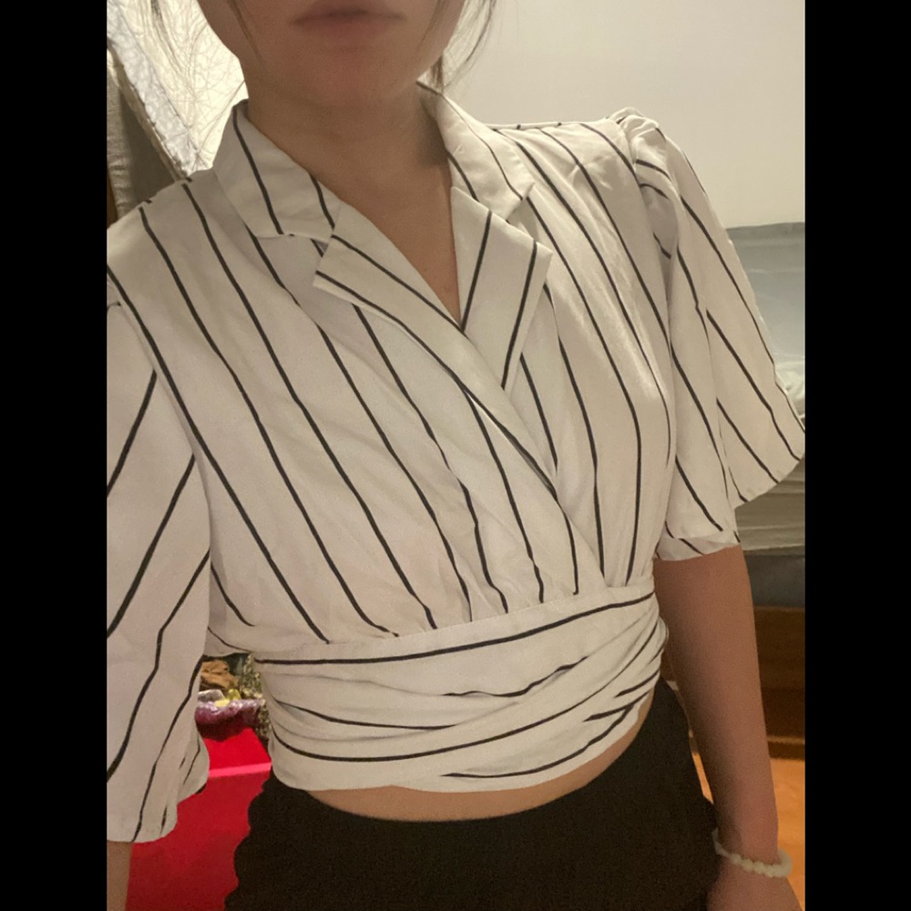 Stripe collar blouse in small, vintage style